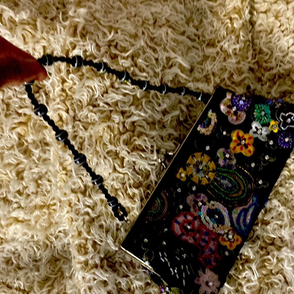 Hand beaded, fun design…love my life little bag😊